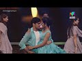 പ്രണയാർദ്രമായ നൃത്തച്ചുവടുകളുമായി �