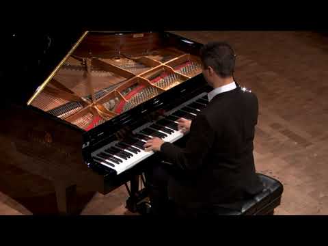 Ben Paterson Performs “Isn’t She Lovely” at Steinway Hall