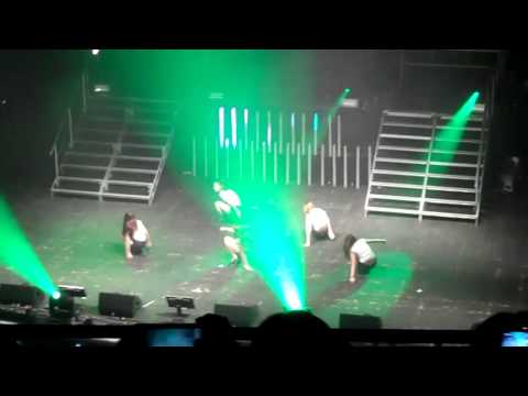 [HD][FANCAM] 111205 Hyuna - Bubble Pop @UNITED CUBE LONDON