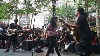 Download lagu Hatta Junction....Akan Ku Kenang(di Sentuhan Buskers) mp3