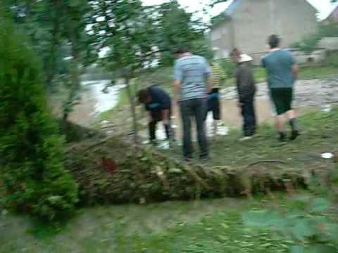 Skutki powodzi - Dziewiętlice 27.06.09