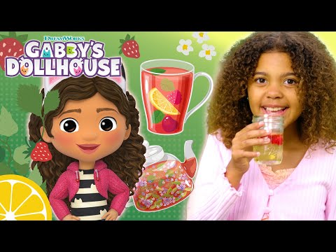 Tea Time! 🫖 Using Real Flowers for a Garden Party Picnic 💐 | GABBY'S DOLLHOUSE GARDEN MAGIC
