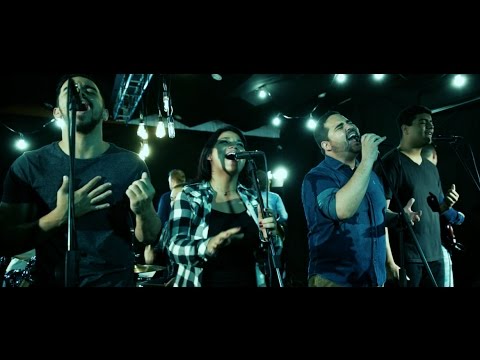 Eu Preciso De Ti / Sua Incrível Graça video