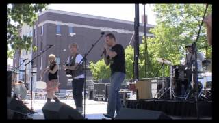 Gaelic Storm - I&#39;ll Tell Me Ma - IIF2012