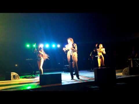 Alcides - Bailando - Pigue 2015