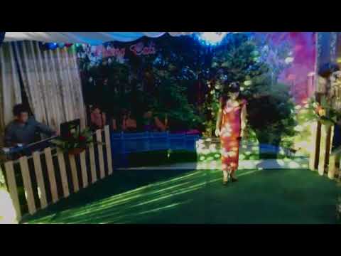 Thể hiện bởi Hoài Mỹ