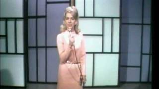 Jeannie Seely Sings "I'm Still Not Over You" (1967)