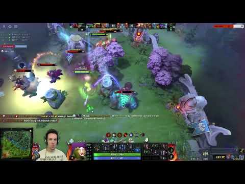 Grubby having fun running into 5 people with Razor Bloodstone - Dota 2