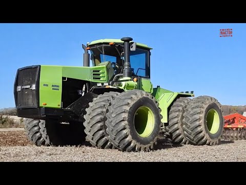 STEIGER Lion 1000 Tractor Chisel Plowing