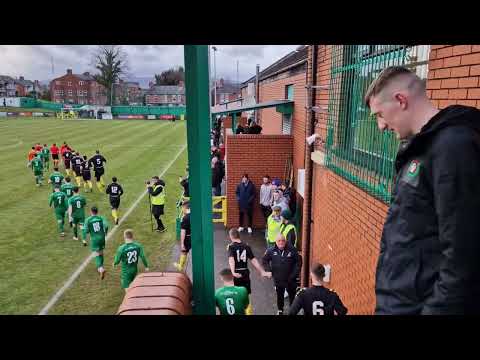 Dundela FC - Harland & Wolff Welders 2-3 the players are entering The Hen Run - Wilgar Park 27.12.22