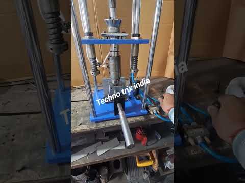 Vertical Injection Moulding Machine