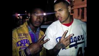 Chris Brown- Follow Me (Like Twitter) Instrumental w Hook ft Kevin McCall