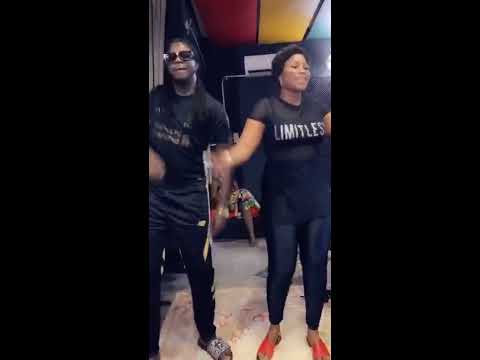 Vidéo : Du lourd se prépare entre Aida et Sidath Bonbon au studio....Regardez