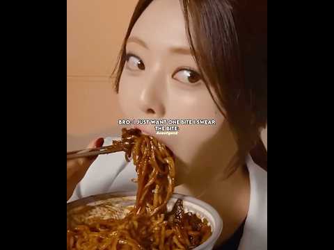 Which bite would’ve triggered you the most? 😭 #itzy #midzy #yuna