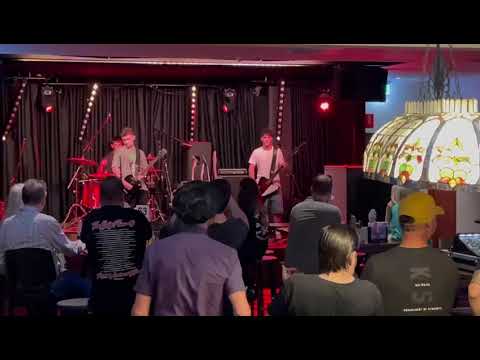 Indocile Cover - Fight for your right (Beastie Boys) live performance