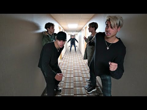 WE WENT INTO A SPOOKY HOTEL!