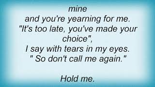 Silke Bischoff - Hold Me Lyrics