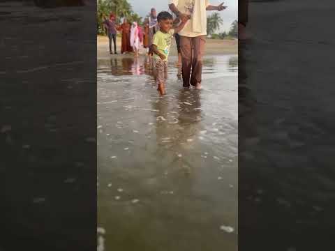 Beach surf fun🏖️ #thoovaltheeram #parappanangadi #beachvibes