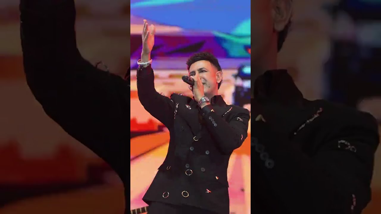 Gippy Grewal Sings HATHYAR Live On Stage! 🎤⚡ #GippyGrewal #Hathyar #liveinconcert #punjabisong