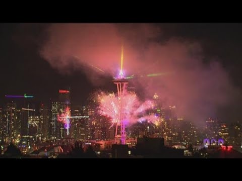 WATCH: New Year's Eve fireworks at Seattle's Space...