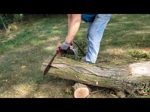 Vintage Milwaukee 1605 Electric Chainsaw