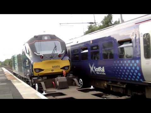 68005 at Coatbridge Central Station. 14/08/15