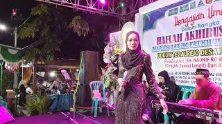 Download lagu Qur'an dan Koran - Anik Reva - MJ Musik mp3 Download lagu Qur'an dan Koran - Anik Reva - MJ Musik mp3