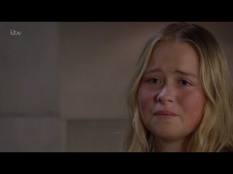 Emmerdale - Liv Doesn’t Believe a Word Sandra Says About Terry (30th September 2022)