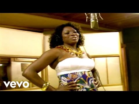 Dhi Ribeiro - Para Uso Exclusivo Da Casa