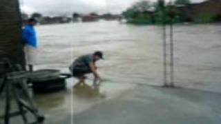 preview picture of video 'Enchente em Cachoeirinha PE 18/06/10'