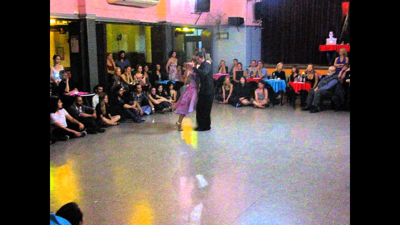 Video thumbnail for MELINA BRUFMAN y SERGIO DÍAZ  en Viva La Pepa! Milonga (2/4)