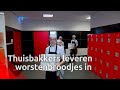 Thuisbakkers en studenten komen hun worstenbroodjes brengen