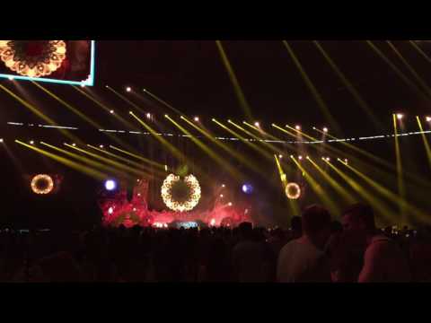 Tomorrowland 2016 Dimitri Vegas & Like Mike