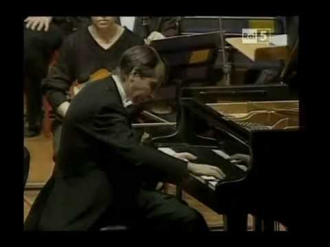 Liszt: Piano Concerto n.2 - Mikhail Pletnev