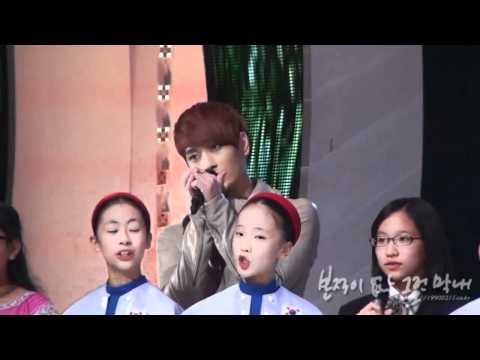 [Chan] Singing with child @Yeolin Music 101102