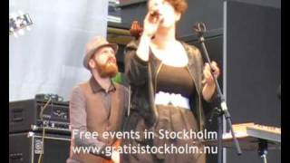 Carolina Wallin Pérez - Dom Andra, Live at Smaka På Stockholm, Kungsträdgården, Stockholm 1(5)
