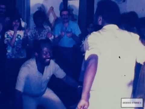 Anteprima del video La danza dei galli