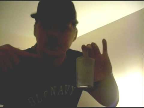 How To Clean Old Bottles ( Easy )