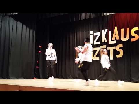 Popiela ĀNĒ. TUK TUK.