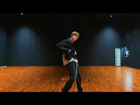 Enhypen Ni-ki dance to Taemin "Move" in his Youtube Dance Jam Live[08/14/21]