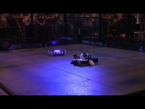 Robot Arena Insomnia 58 - Hatchet vs Drumroll
