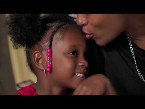 Sandy Kardy ft Boy Game - Minina De Guetto (Video Oficial)