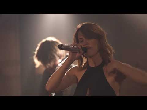 Mano Arriba - Llamame Más Temprano (AGADU - Autores En Vivo)