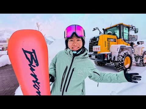 snowboarding in niseko japan