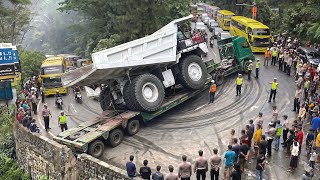 Download lagu The Ordeal of Mining Trucks on the World’s Most Extreme Roads mp3