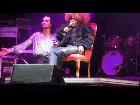 Johnny Hooker e Elza Soares - Espumas ao vento