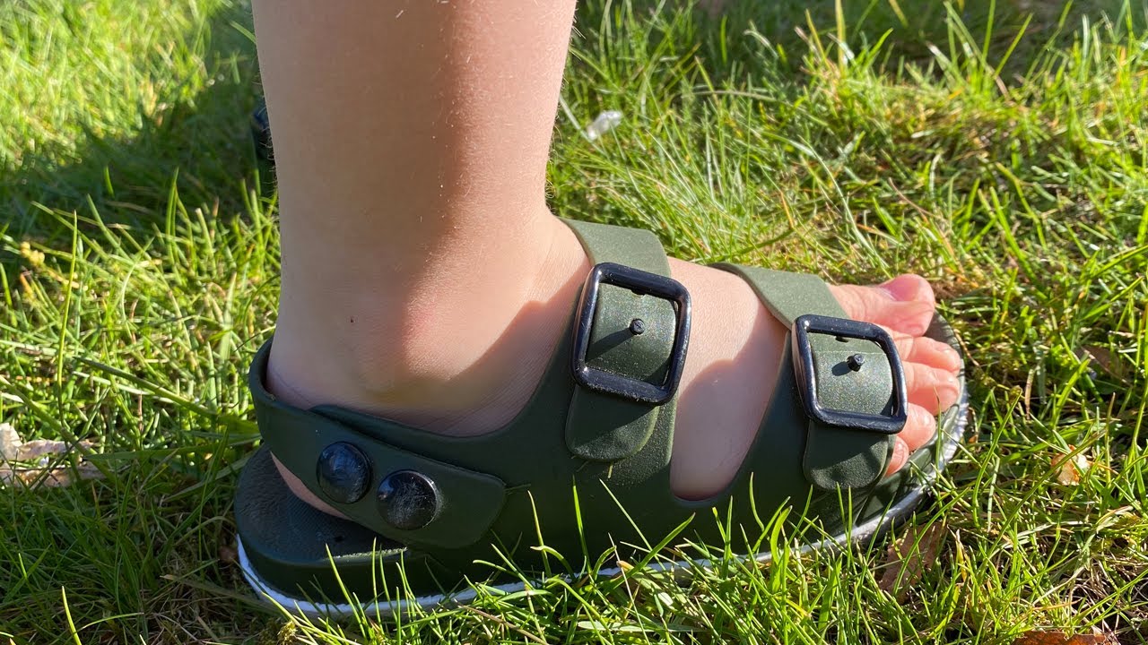 Sandalen jongen of meisje maat 27 - 28 - 29 - 30