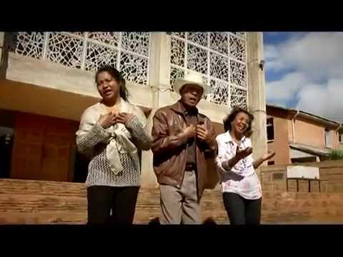 Zana-javatra - Lilie &Julie &Jean Andriamanatena - A/C André Titys)