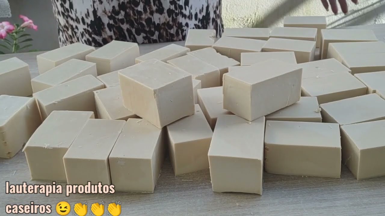 sabão ótimo pra vendas 🤑 42 pedaços de sabão 🫧🫧🫧 ótimo para as roupas ótimo para as louças 🫧🤑🫧🫧🫧🤑🫧