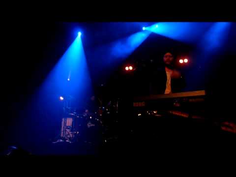 Hook & The Twin - Animals (live @Le Cargö 13 juin 2014)